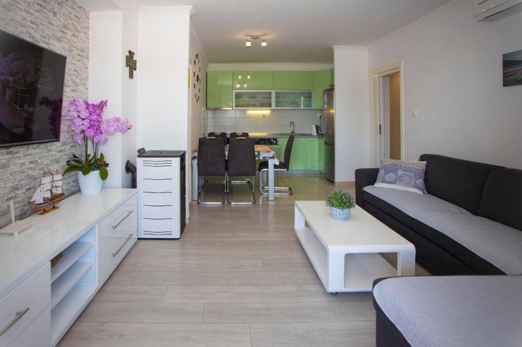 Apartment San Marino Makarska Zewnętrze zdjęcie